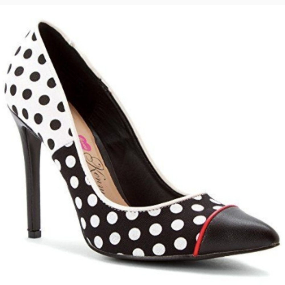 Penny Loves Kenny Myopic Pump Black